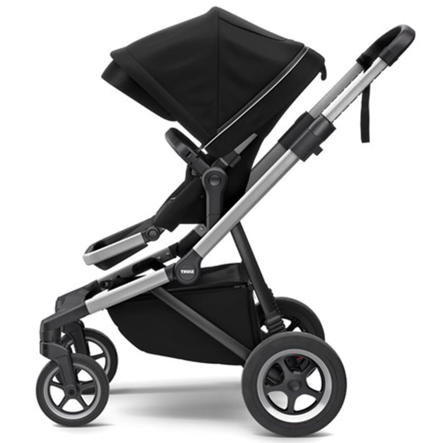 "Thule Sleek" - daugiafunkcinis vaikiško vežimėlio rinkinys 2in1 su galimybe 3in1 | Midnight Black 4 "Thule Sleek" - daugiafunkcinis vaikiško vežimėlio rinkinys 2in1 su galimybe 3in1 | Midnight Black 4